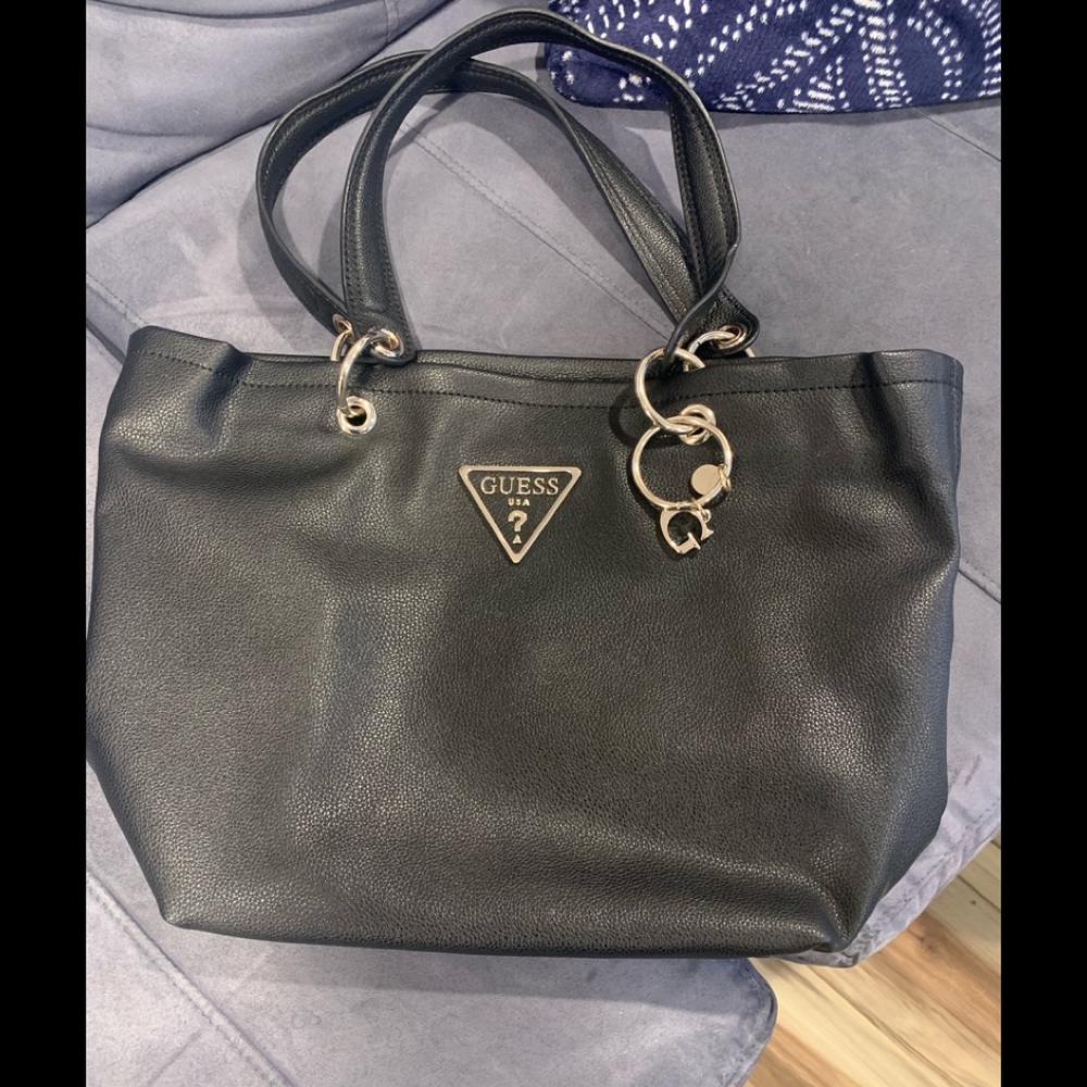 GUESS HANDBAG IN BLACK